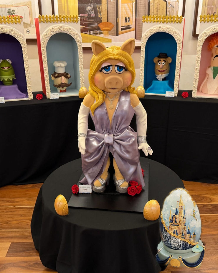 Exposições de ovos temáticos decorados nos hotéis Disney